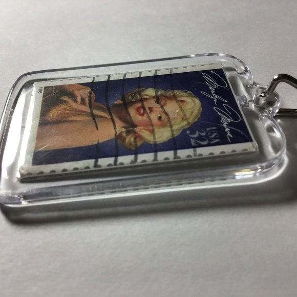 Marilyn Monroe Keychain - Recycled Postage Stamp Art, 32c - Picture 3 of 7